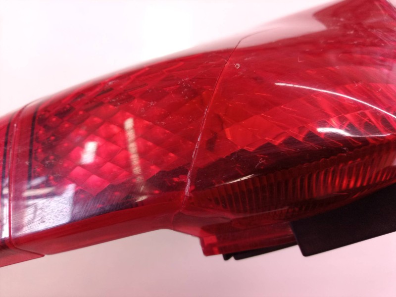 Recambio de piloto trasero derecho para nissan note (e11e) acenta referencia OEM IAM 22016752 22016752 22016752