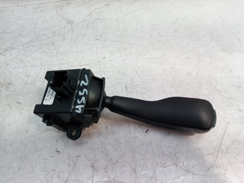 Recambio de mando intermitentes para bmw serie 5 berlina (e39) 530d exclusive referencia OEM IAM 8363668 8363668 8363668