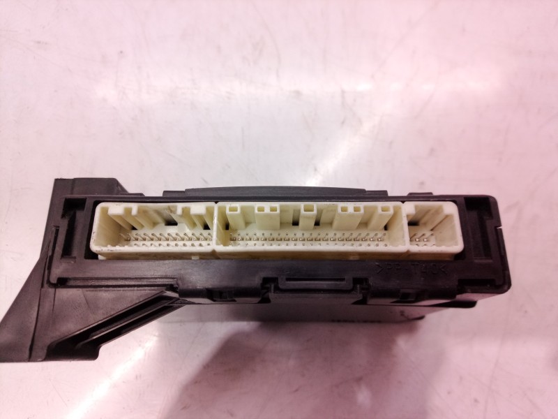 Recambio de modulo electronico para toyota auris luna referencia OEM IAM 1776002753 1776002753 1776002753