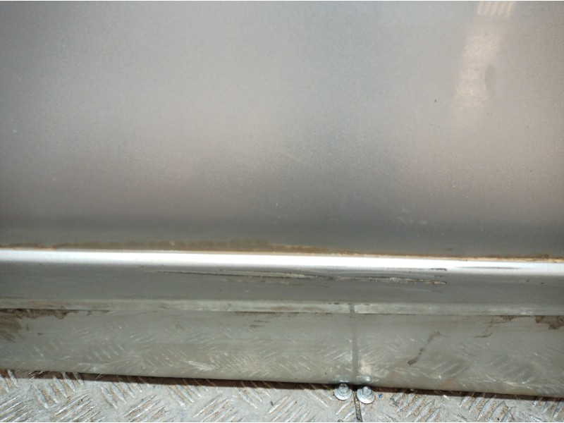 Recambio de puerta trasera izquierda para nissan note (e11e) acenta referencia OEM IAM H21019U0M0 H21019U0M0 H21019U0M0