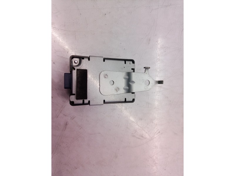 Recambio de modulo electronico para toyota auris luna referencia OEM IAM 8974012040 8974012040 61B312000