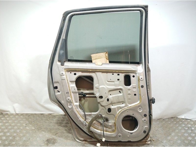 Recambio de puerta trasera izquierda para nissan note (e11e) acenta referencia OEM IAM H21019U0M0 H21019U0M0 H21019U0M0