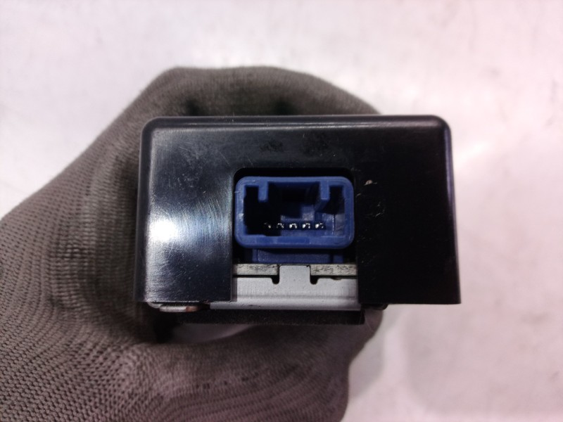 Recambio de modulo electronico para toyota auris luna referencia OEM IAM 8974012040 8974012040 61B312000