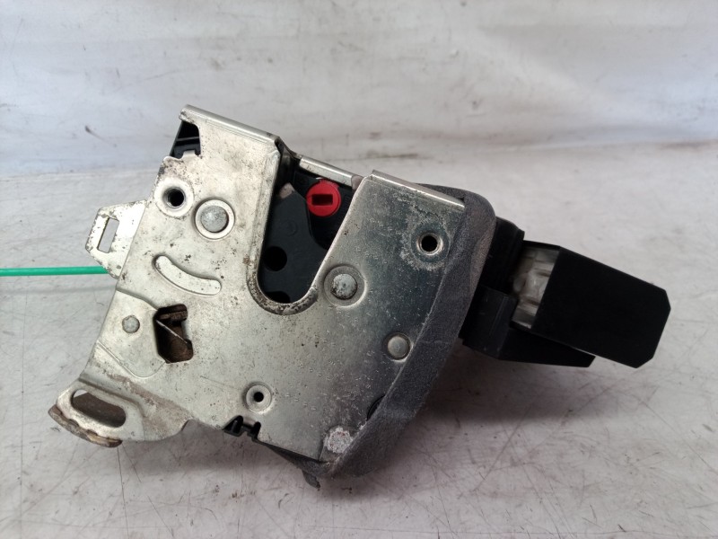 Recambio de cerradura puerta trasera derecha para bmw serie 5 berlina (e39) 530d referencia OEM IAM 8352165 8352165 8352165