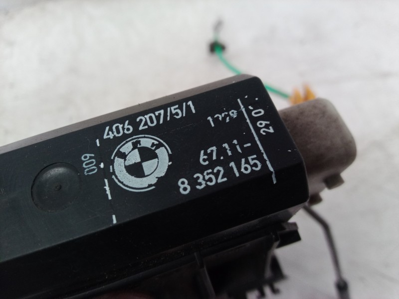 Recambio de cerradura puerta trasera derecha para bmw serie 5 berlina (e39) 530d referencia OEM IAM 8352165 8352165 8352165