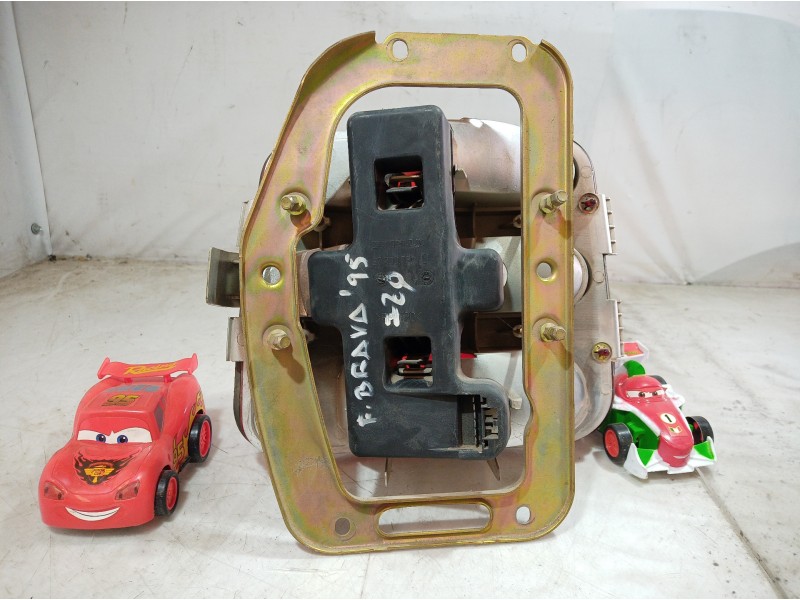 Recambio de piloto trasero derecho para fiat brava (182) referencia OEM IAM 37200751 37200751 37200751