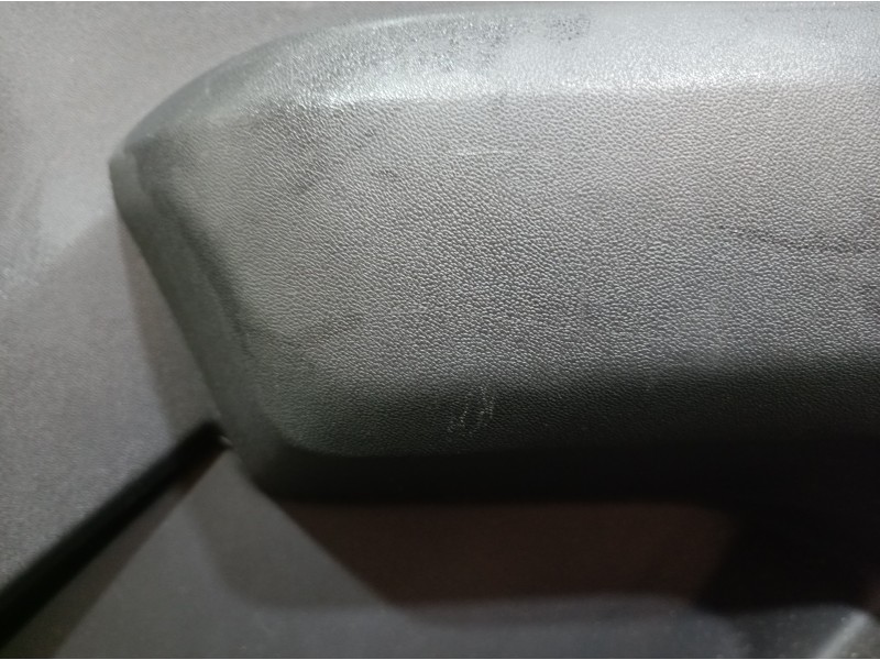 Recambio de guarnecido puerta trasera derecha para peugeot 108 active referencia OEM IAM 677870H020 677870H020 677870H020