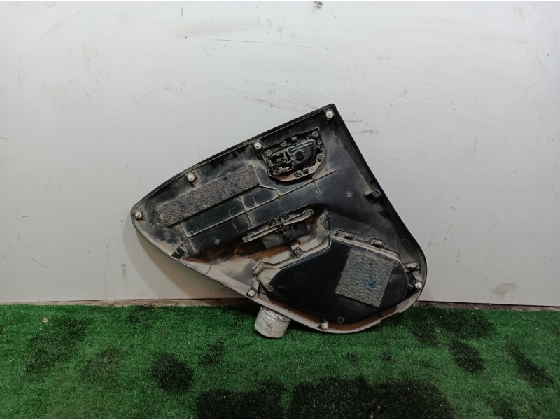 Recambio de guarnecido puerta trasera derecha para peugeot 108 active referencia OEM IAM 677870H020 677870H020 677870H020