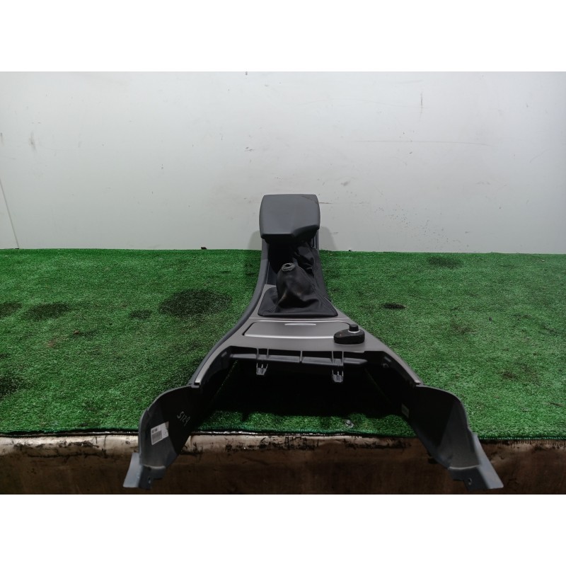 Recambio de consola central tras. para bmw serie 1 berlina (e81/e87) 118d referencia OEM IAM 51167078564 51167078564 7143597