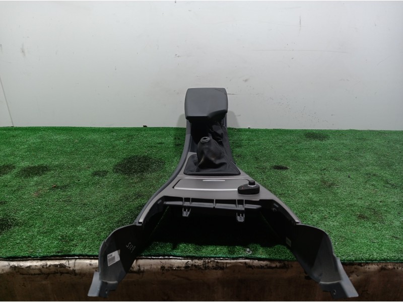 Recambio de consola central tras. para bmw serie 1 berlina (e81/e87) 118d referencia OEM IAM 51167078564 51167078564 7143597