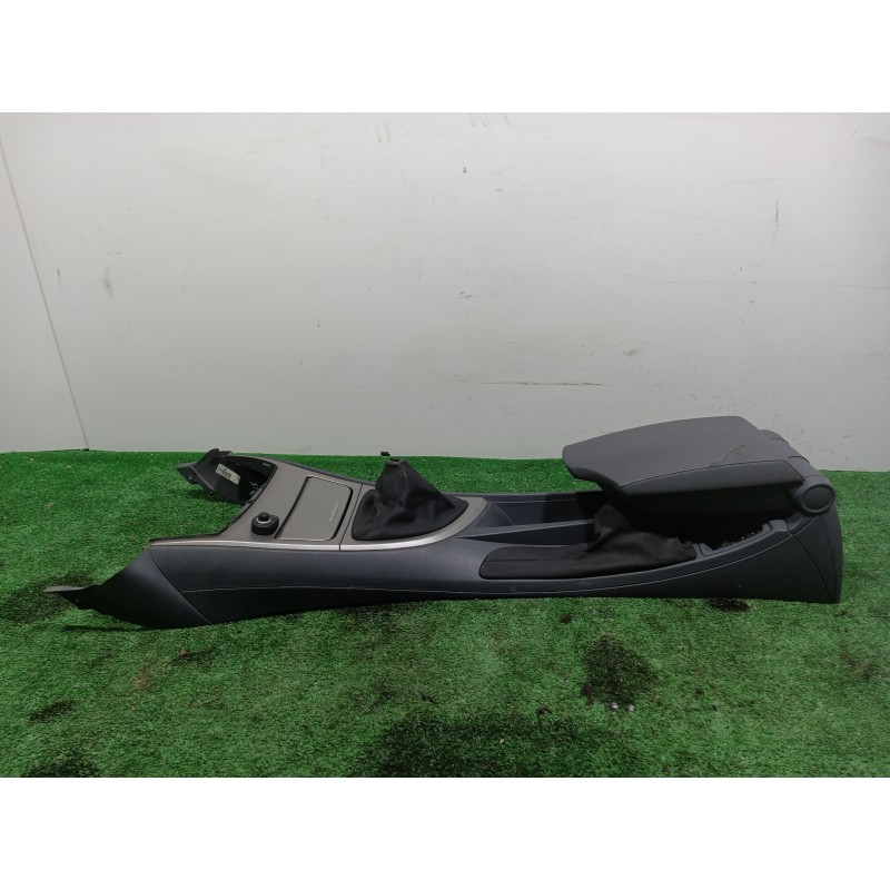 Recambio de consola central tras. para bmw serie 1 berlina (e81/e87) 118d referencia OEM IAM 51167078564 51167078564 7143597