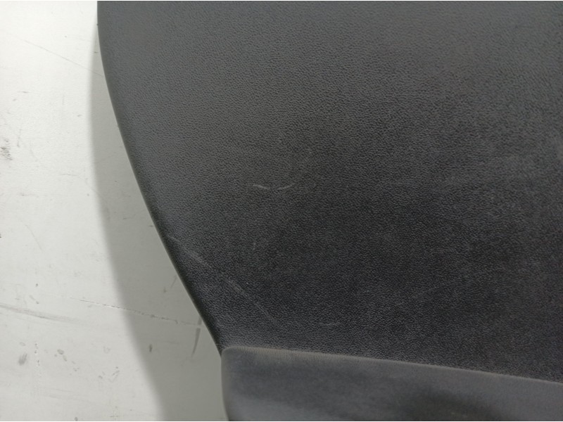 Recambio de guarnecido puerta trasera izquierda para peugeot 108 active referencia OEM IAM 677880H020 677880H020 677880H020