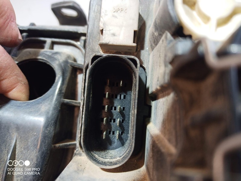 Recambio de faro delantero para audi a4 berlina (8e) 1.9 tdi (96kw) referencia OEM IAM 8E0941004F 8E0941004F 8E0941004