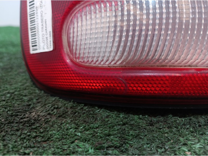 Recambio de piloto trasero izquierdo para dodge caravan referencia OEM IAM 4576363 4576363 4576363