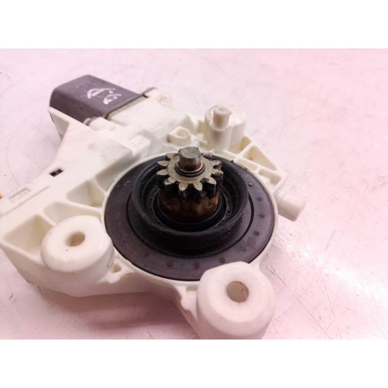 Recambio de motor elevalunas delantero derecho para ford focus berlina (cap) trend referencia OEM IAM 0130822216 0130822216 0130