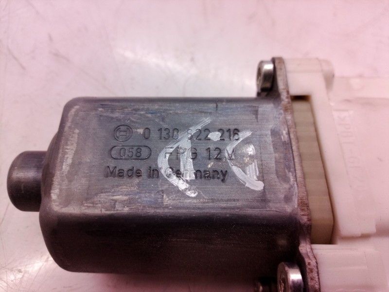 Recambio de motor elevalunas delantero derecho para ford focus berlina (cap) trend referencia OEM IAM 0130822216 0130822216 0130