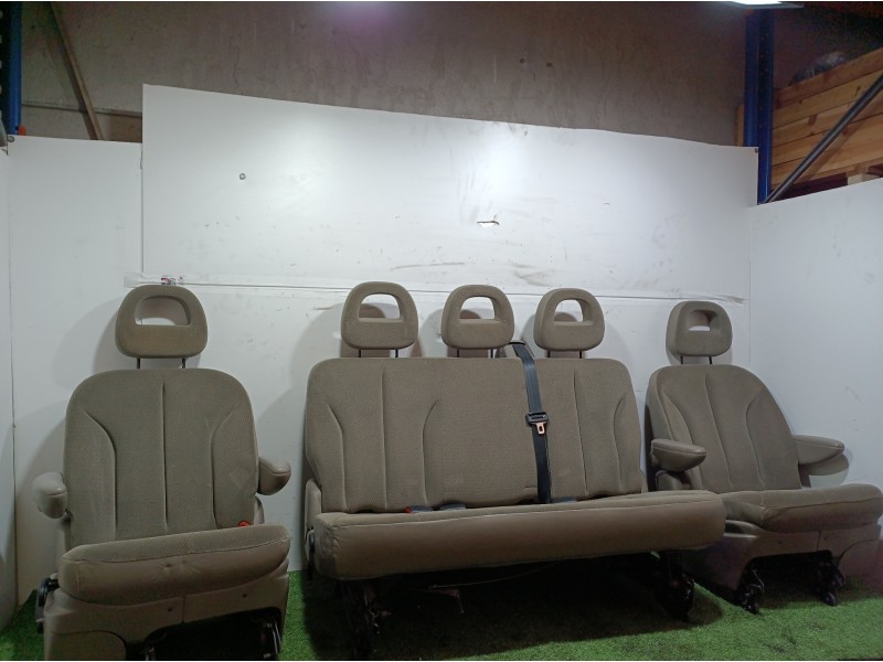Recambio de juego asientos completo para chrysler voyager (rg) 2.5 crd grand voyager limited referencia OEM IAM   