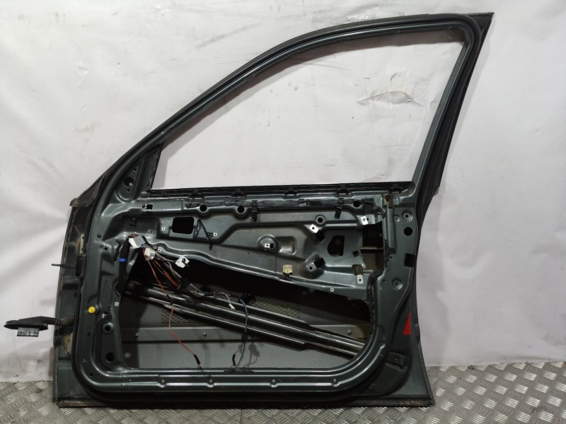 Recambio de puerta delantera derecha para bmw serie 5 berlina (e39) 530d exclusive referencia OEM IAM   