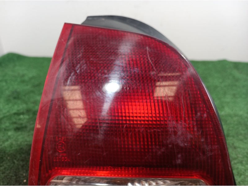 Recambio de piloto trasero derecho para mitsubishi colt (cj0) referencia OEM IAM   