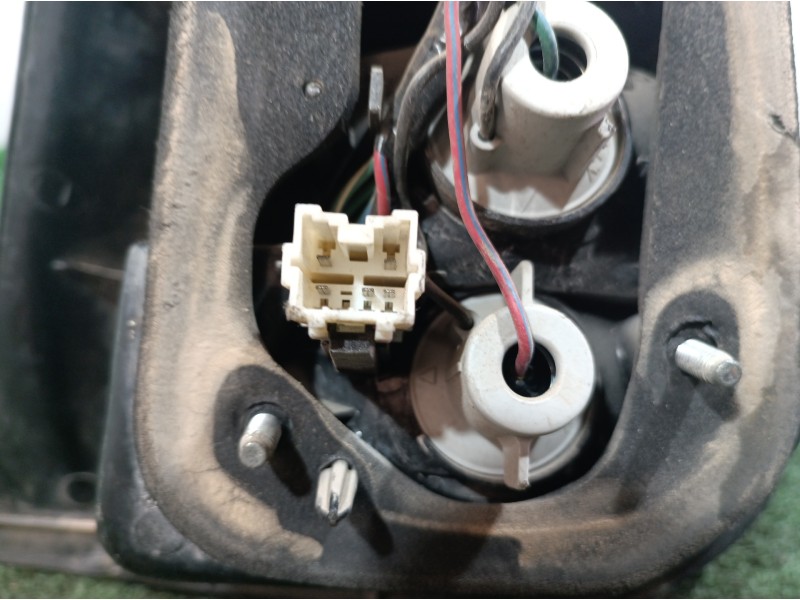 Recambio de piloto trasero derecho para mitsubishi colt (cj0) referencia OEM IAM   