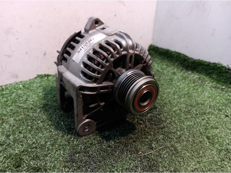 Recambio de alternador para renault clio ii fase ii (b/cb0) 1.5 dci diesel referencia OEM IAM   