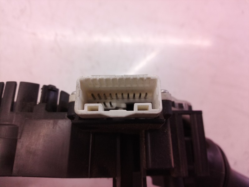 Recambio de mando multifuncion para toyota auris luna referencia OEM IAM 173848 173848 173848