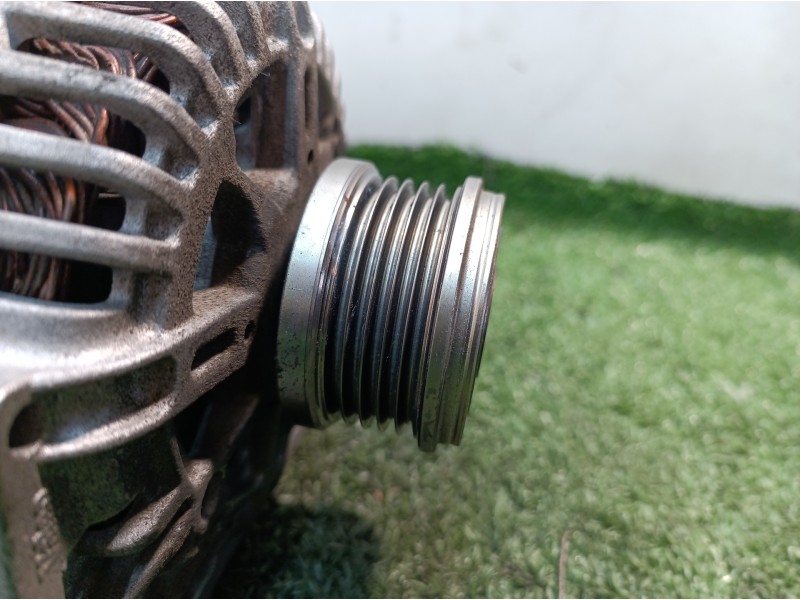 Recambio de alternador para renault clio ii fase ii (b/cb0) 1.5 dci diesel referencia OEM IAM   
