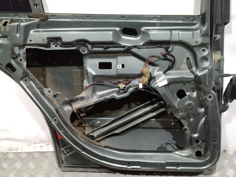 Recambio de puerta trasera izquierda para bmw serie 5 berlina (e39) 530d exclusive referencia OEM IAM   
