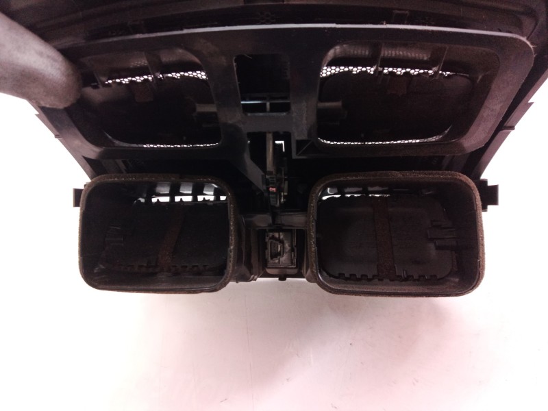 Recambio de aireador para toyota auris luna referencia OEM IAM 5567012420 5567012420 5567012420