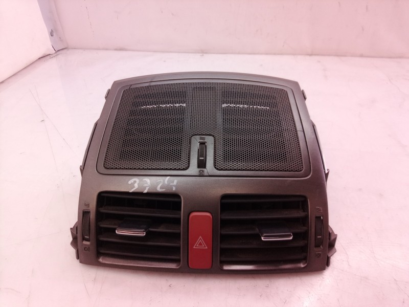 Recambio de aireador para toyota auris luna referencia OEM IAM 5567012420 5567012420 5567012420