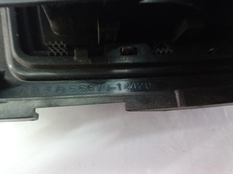 Recambio de aireador para toyota auris luna referencia OEM IAM 5567012420 5567012420 5567012420