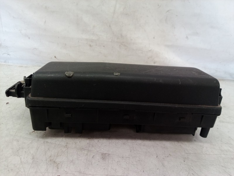 Recambio de caja reles / fusibles para opel insignia sports tourer cosmo referencia OEM IAM 544949969 544949969 544949969