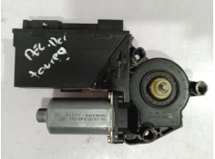 Recambio de motor elevalunas delantero derecho para volkswagen golf iv berlina (1j1) referencia OEM IAM 0130821765 0130821765 01