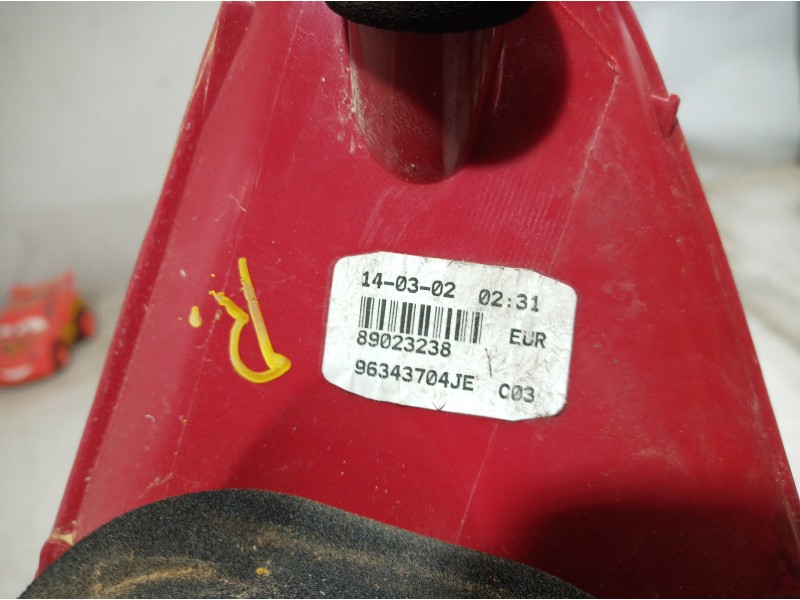 Recambio de piloto trasero izquierdo para peugeot 307 berlina (s2) d-sign referencia OEM IAM 89023238 89023238 89023238