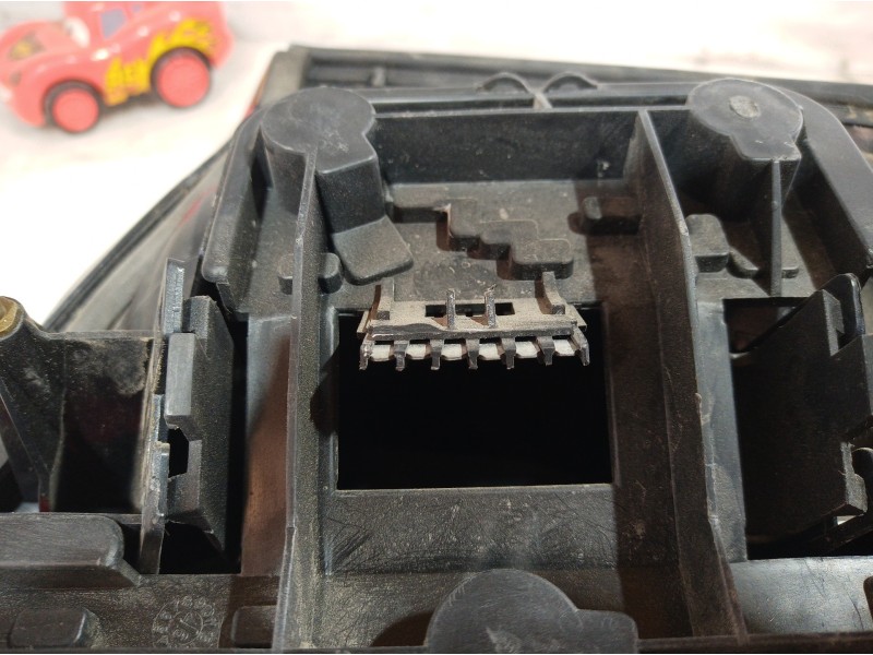 Recambio de piloto trasero izquierdo para opel tigra referencia OEM IAM   