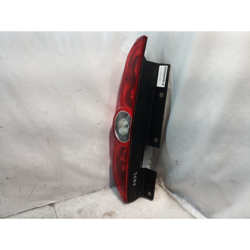 Recambio de piloto trasero izquierdo para fiat doblo 1.3 16v jtd cat referencia OEM IAM 20380751 20380751 20380751