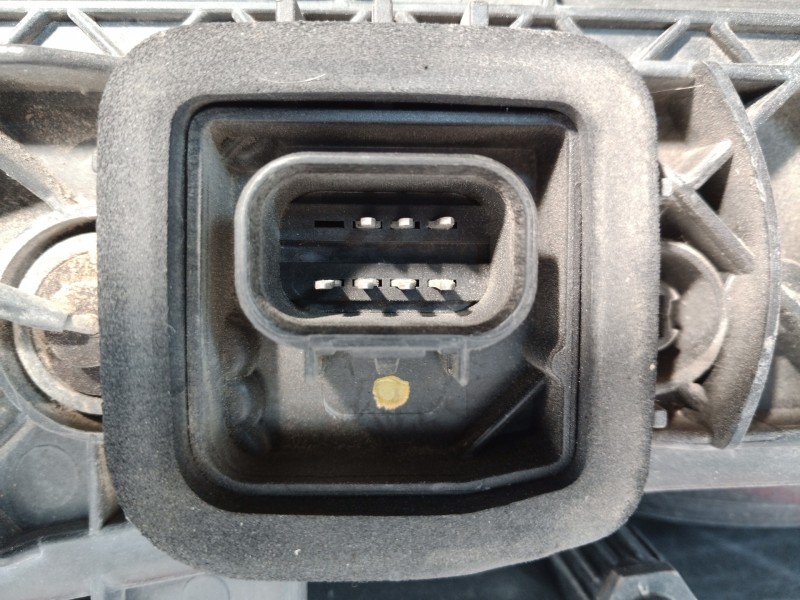 Recambio de piloto trasero izquierdo para fiat doblo 1.3 16v jtd cat referencia OEM IAM 20380751 20380751 20380751