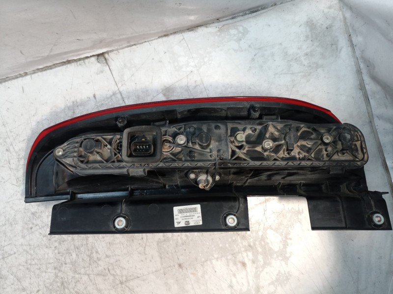 Recambio de piloto trasero izquierdo para fiat doblo 1.3 16v jtd cat referencia OEM IAM 20380751 20380751 20380751