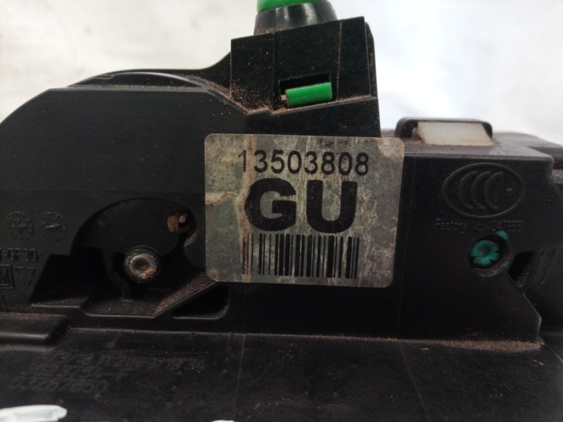 Recambio de cerradura puerta trasera derecha para opel insignia sports tourer cosmo referencia OEM IAM 13503808 13503808 1350380