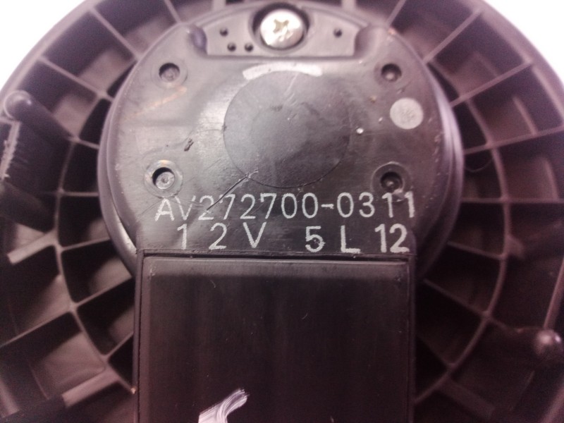 Recambio de motor calefaccion para toyota yaris active referencia OEM IAM AV2727000311 AV2727000311 AV2727000311