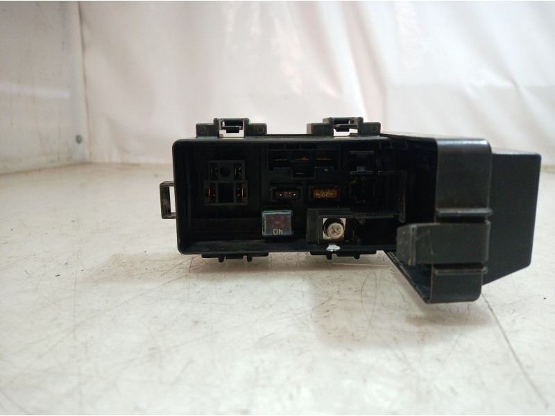 Recambio de caja reles / fusibles para honda cr-v (rd1/3) básico (rd1) referencia OEM IAM   