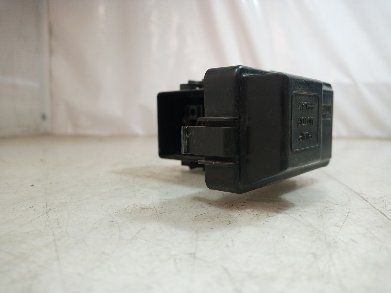 Recambio de caja reles / fusibles para honda cr-v (rd1/3) básico (rd1) referencia OEM IAM   