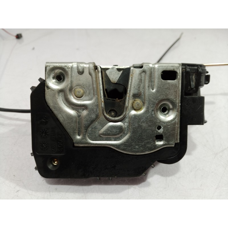 Recambio de cerradura puerta delantera derecha para mercedes-benz clase e (w211) berlina referencia OEM IAM 004138112633 0041381
