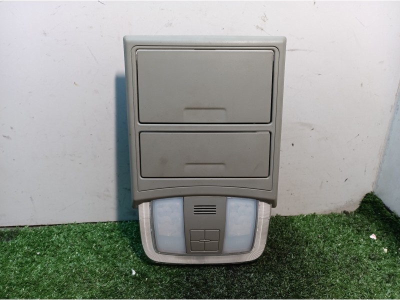 Recambio de luz interior para mahindra xuv 500 xuv 500 fwd w6 referencia OEM IAM 0105CW0100N 0105CW0100N 0105CW0100