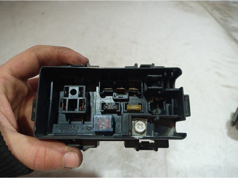 Recambio de caja reles / fusibles para honda cr-v (rd1/3) básico (rd1) referencia OEM IAM   