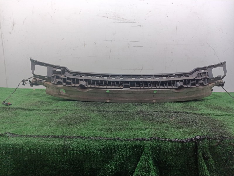 Recambio de refuerzo paragolpes delantero para audi a4 berlina (8e) 1.9 tdi (96kw) referencia OEM IAM   