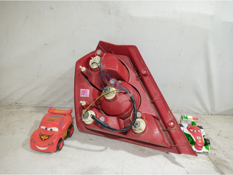 Recambio de piloto trasero derecho para chevrolet kalos referencia OEM IAM 300267R 300267R 300267