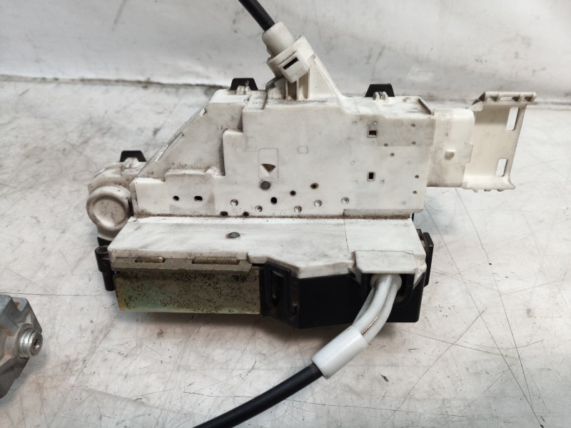 Recambio de cerradura puerta trasera derecha para peugeot 407 referencia OEM IAM   