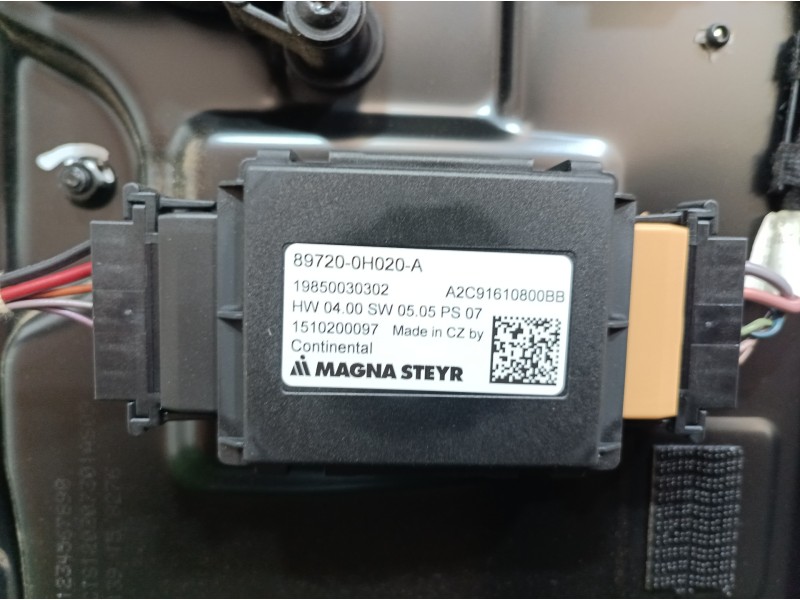 Recambio de capota para peugeot 108 active referencia OEM IAM 632010H020C0 632010H020C0 897200H020A