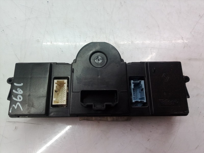 Recambio de mando climatizador para renault megane ii familiar dynamique referencia OEM IAM 69340019 69340019 69340019
